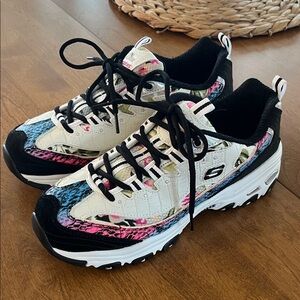 NWOT Skechers D’Lites Black and White Sneakers with Pink and Blue Accents 8